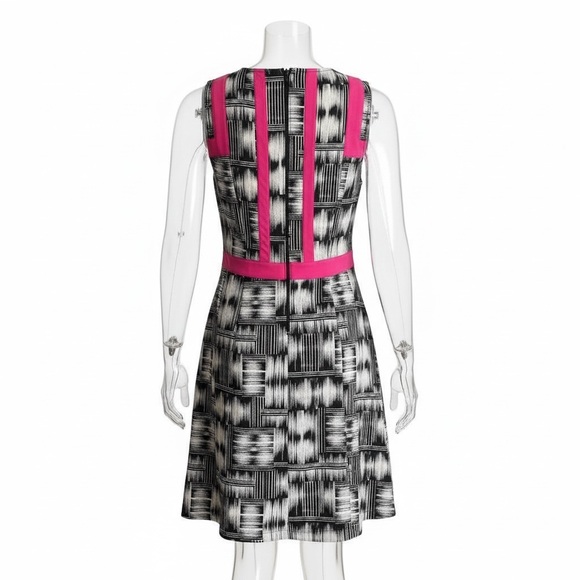 Chic Black and Pink Geometric Dress - Picture 5 of 12